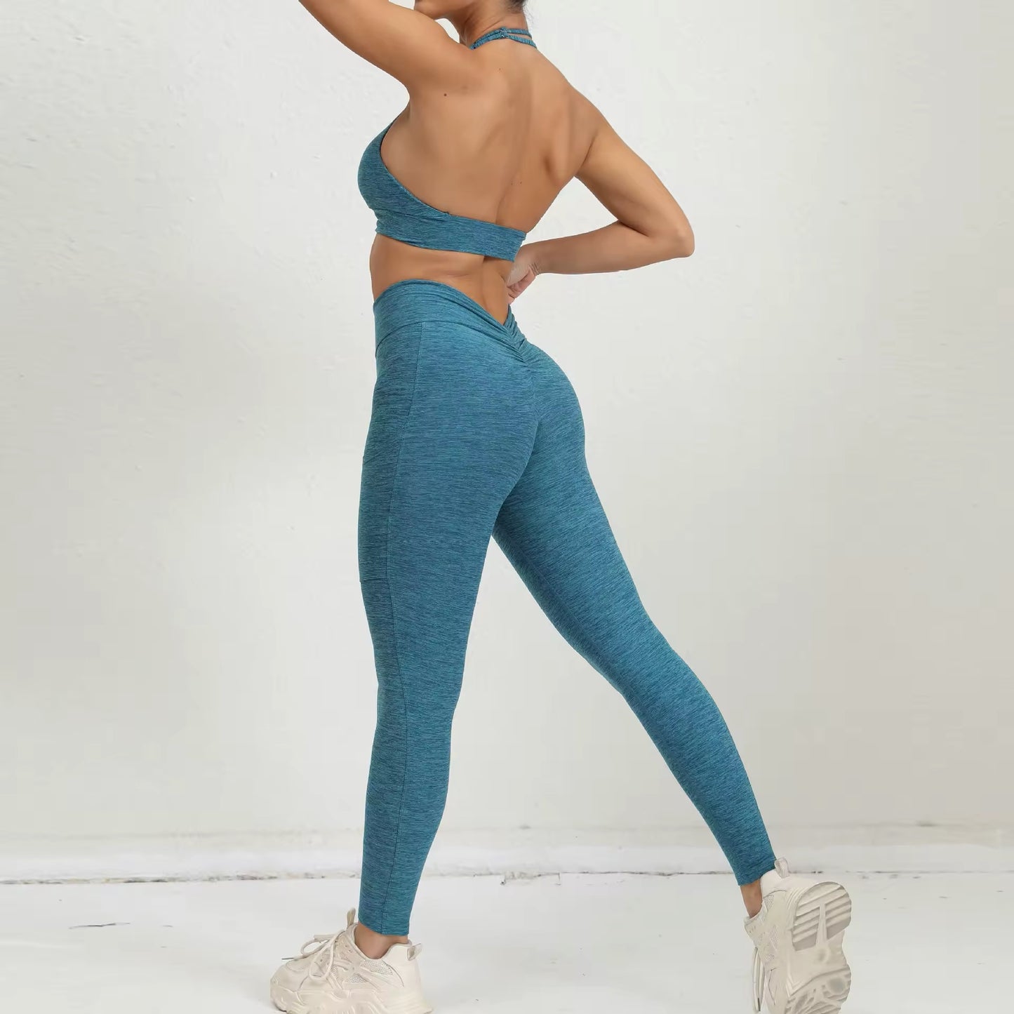 Set Leila