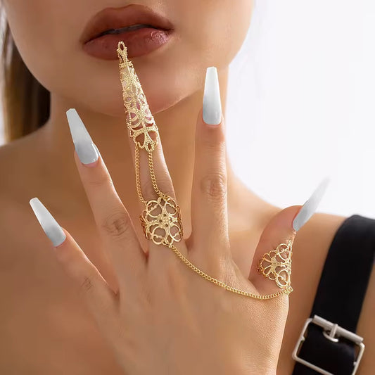 Leea Chain